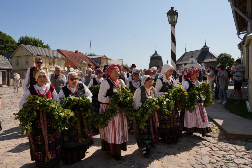 Žolinė kviečia į Rumšiškes (R. Žaltausko nuotr.)