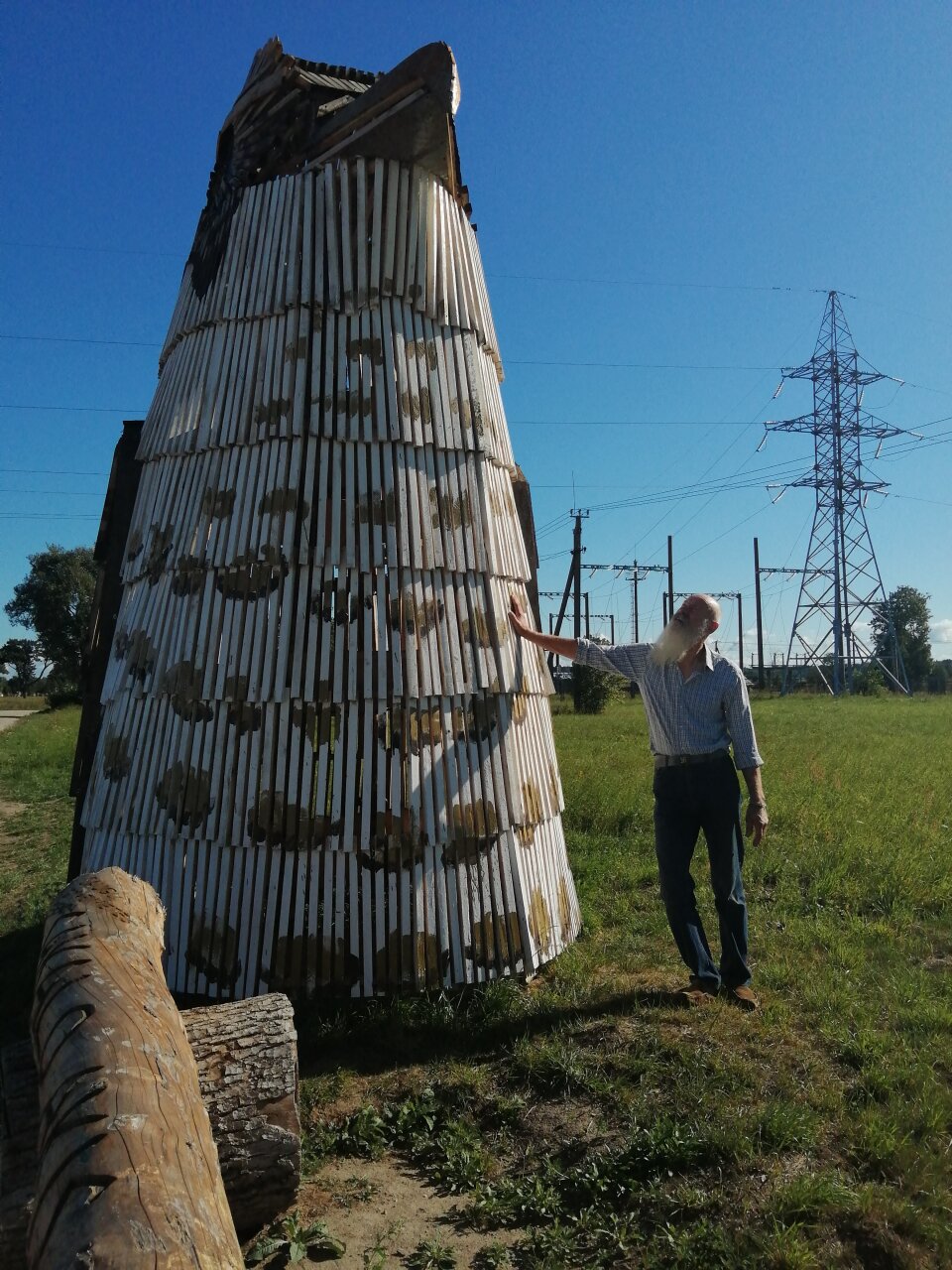 Skulptūra „Sakalo akis“