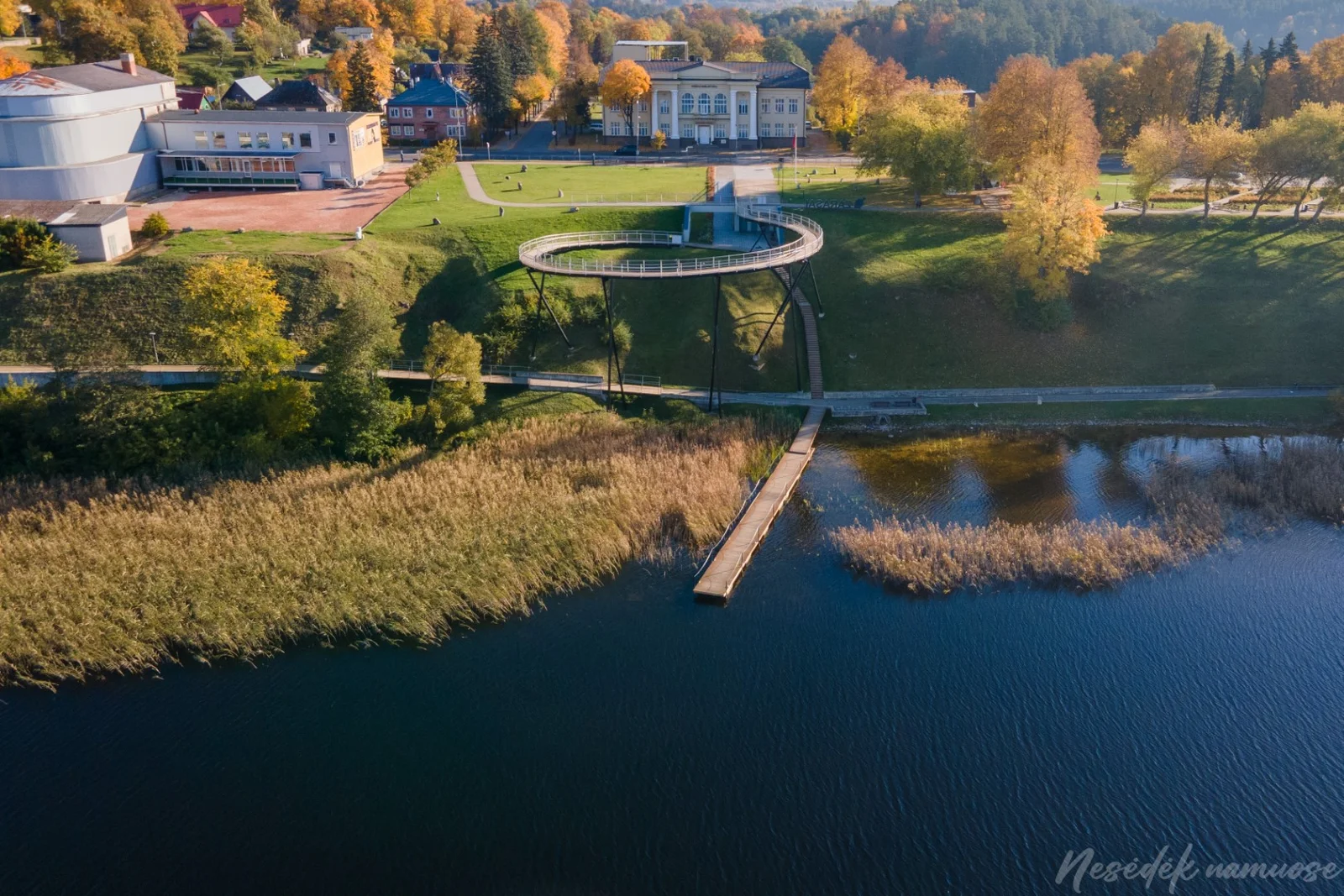 Zaraso ežero apžvalgos ratas (nuotr. iš „Nesėdėk namuose“ svetainės)