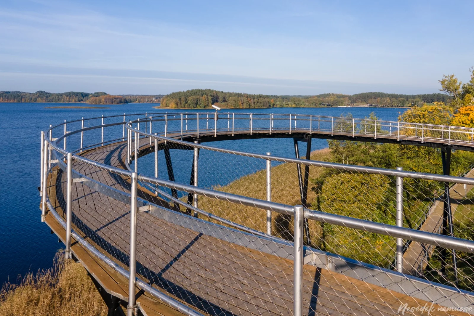 Zaraso ežero apžvalgos ratas (nuotr. iš „Nesėdėk namuose“ svetainės)