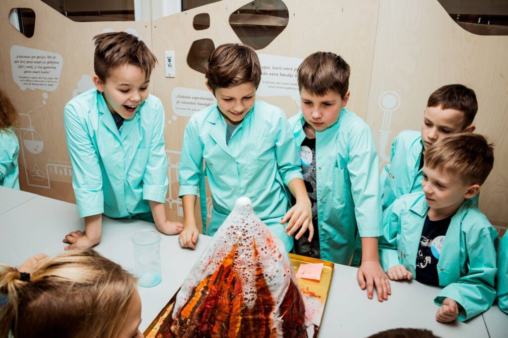 CurioCity vasarą kviečia vaikų grupes į edukacinį pramogų centrą
