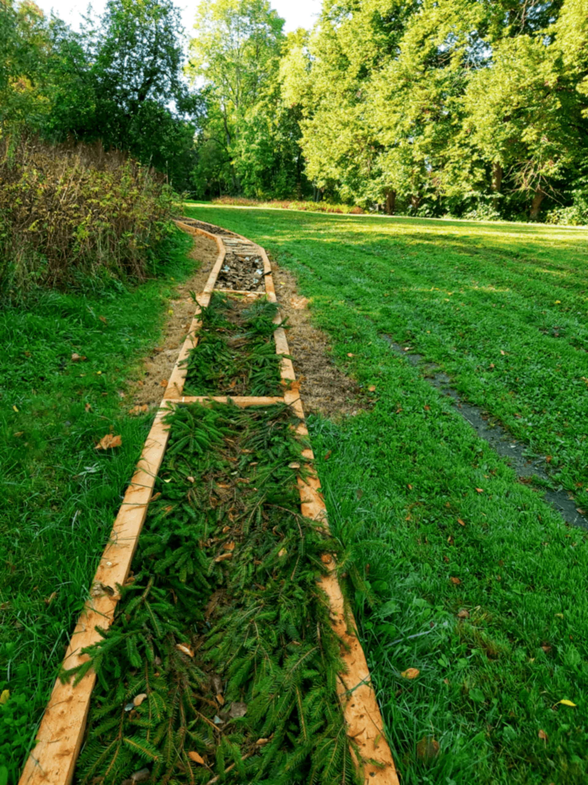 Basų kojų takas Dirvonėnuose (Šiaulių turizmo informacijos centro nuotr.)