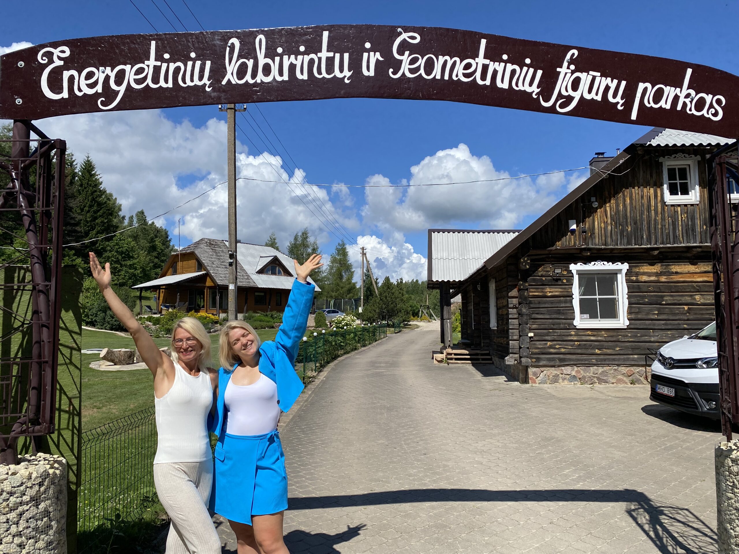 Energetinių labirintų ir geometrinių figūrų parkas Plungės rajone
