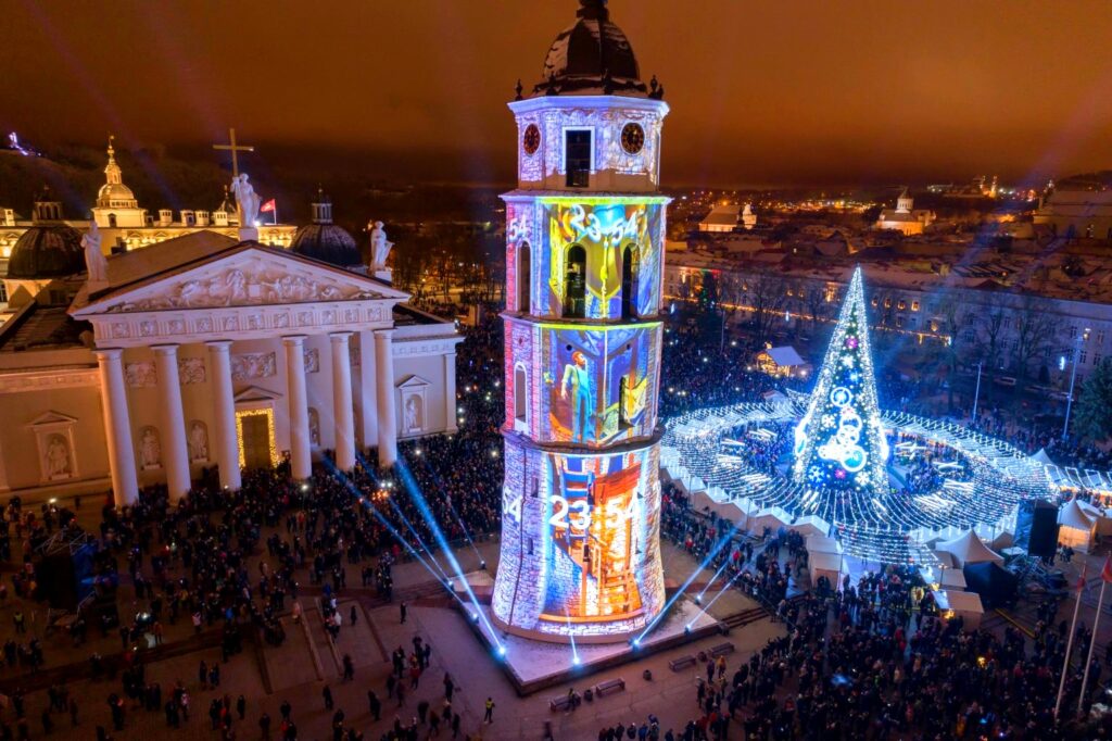 Kalėdos Vilniuje 2026: eglės įžiebimas, renginiai ir šventinės pramogos