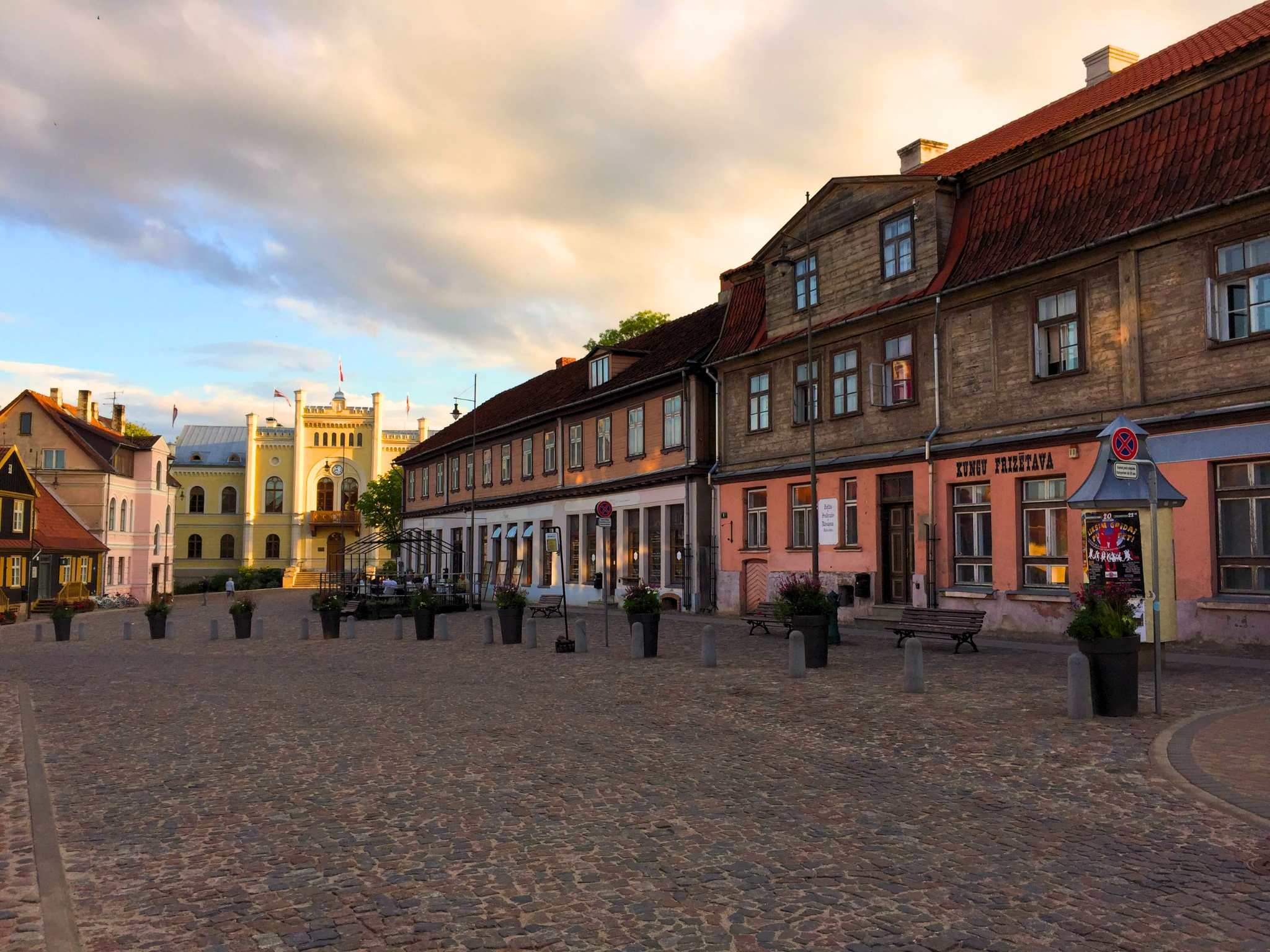 Latvijos Venecija vos už kelių valandų nuo Lietuvos: kodėl Kuldygą verta aplankyti bent kartą
