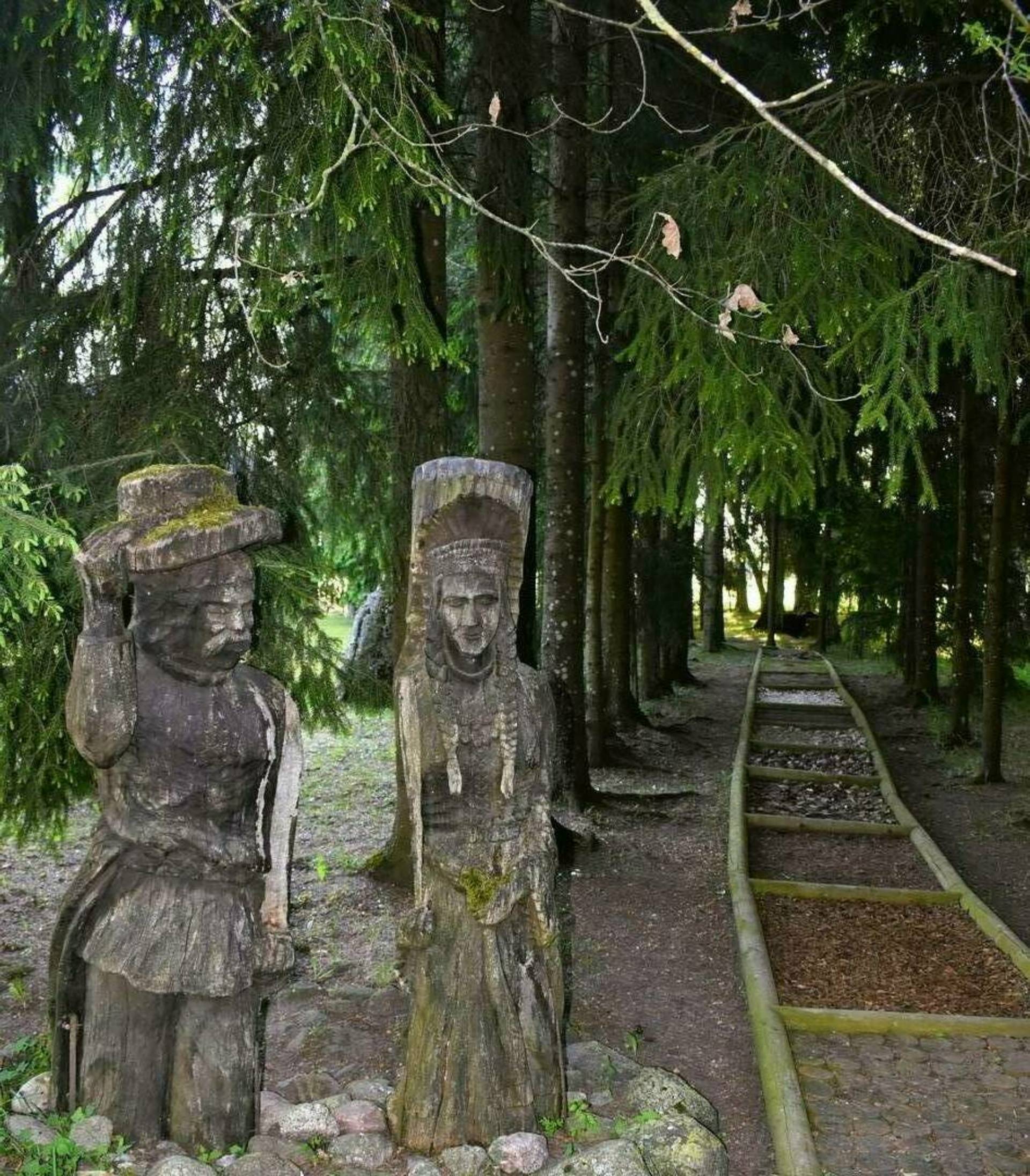 Basų kojų takas „Parduotos vasaros“ (Kupiškio etnografijos muziejaus nuotr.)