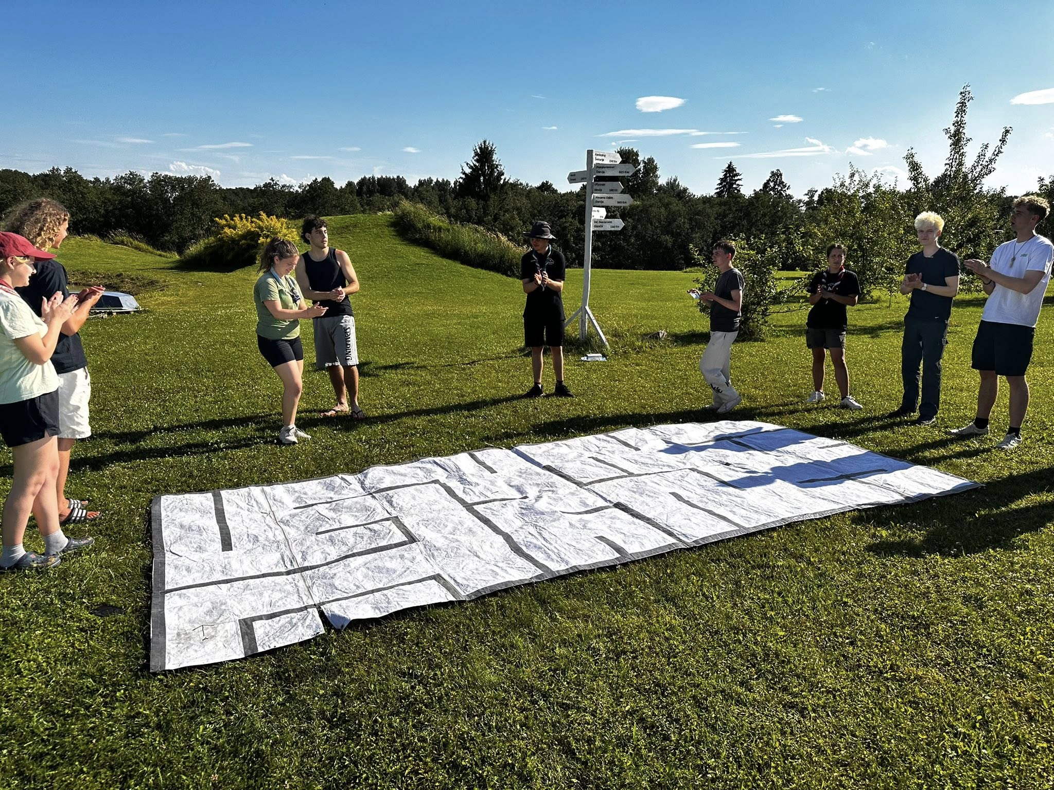 Skautų stovyklos gamtoje