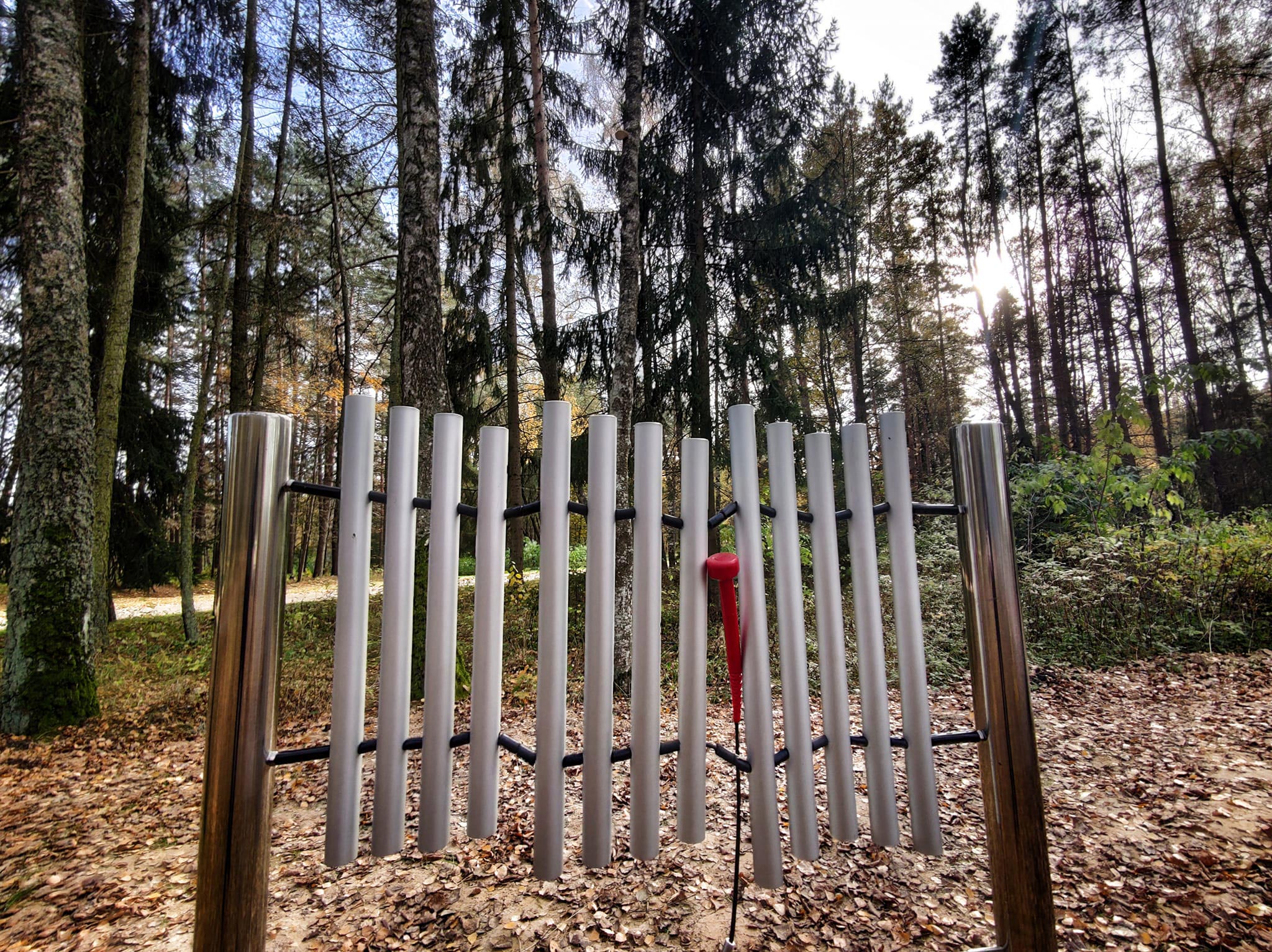 Basų kojų takas ir lauko muzikos instrumentų alėja (Pasvalio krašto muziejaus nuotr.)
