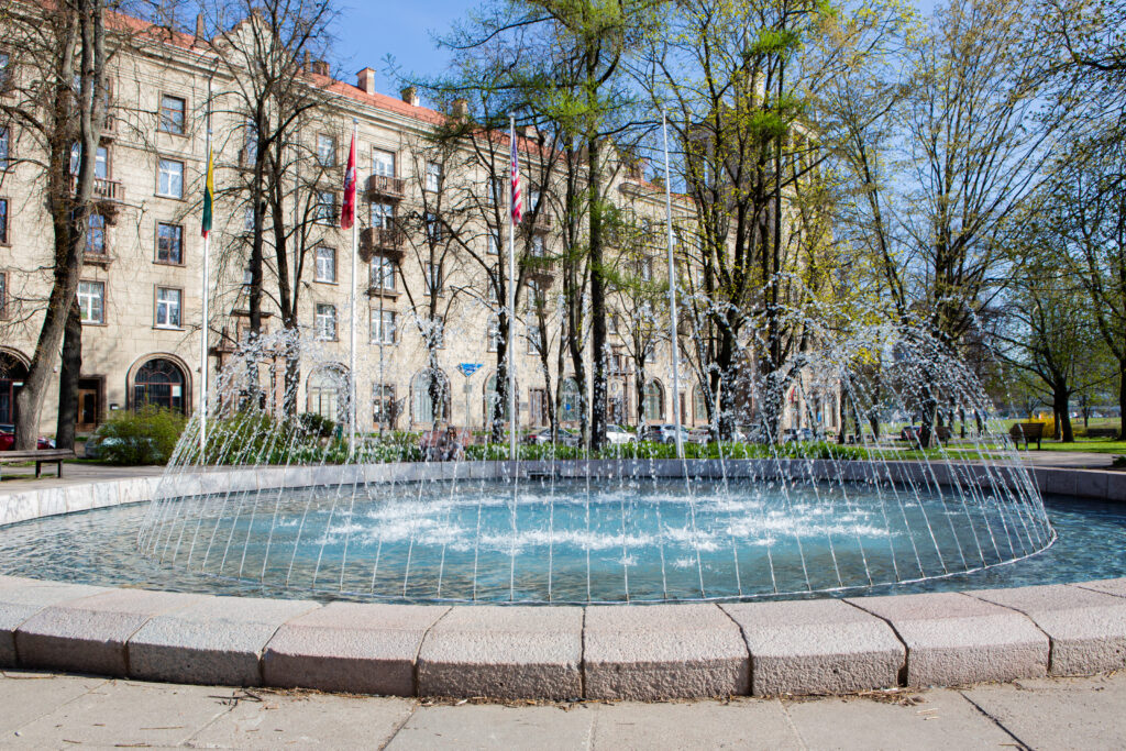 Vašingtono aikštės fontanas (nuotr. Neakivaizdinis Vilnius)